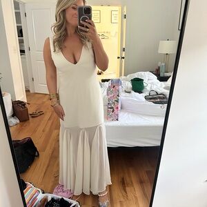 Elegant Cream Sleeveless Dress